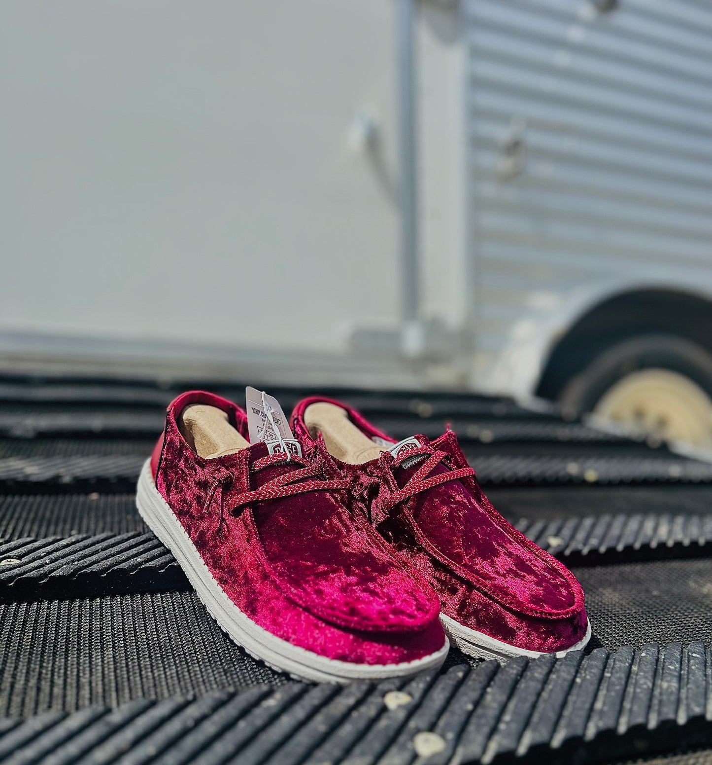 Hey Dude-Wendy Crushed Velvet Burgundy