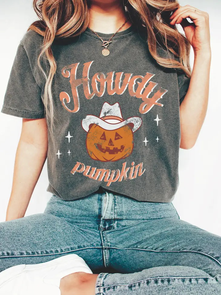 Women's "Howdy Pumpkin" Tee