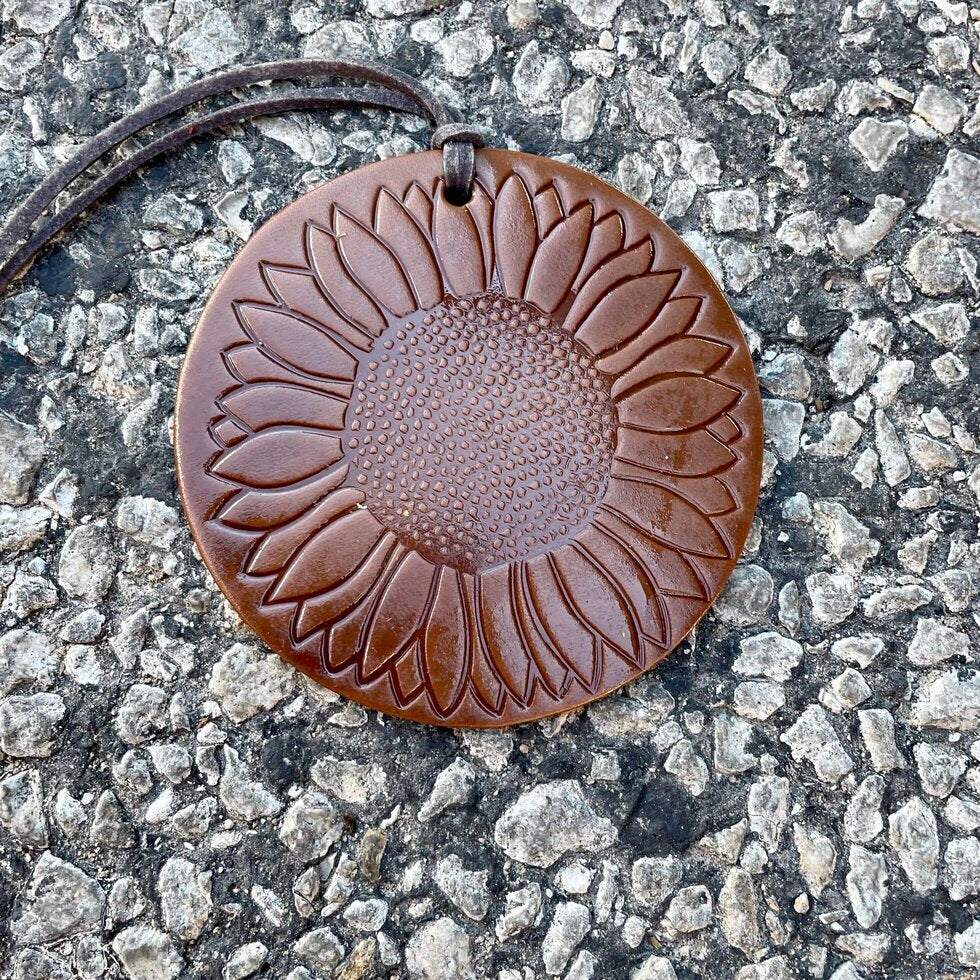 Round Sunflower Air Flair