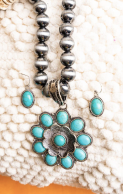 Turquoise Bella Bloom Silver Pearl Necklace and Earring Set