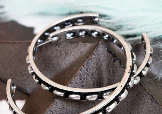 Ryliana Hoop Earrings