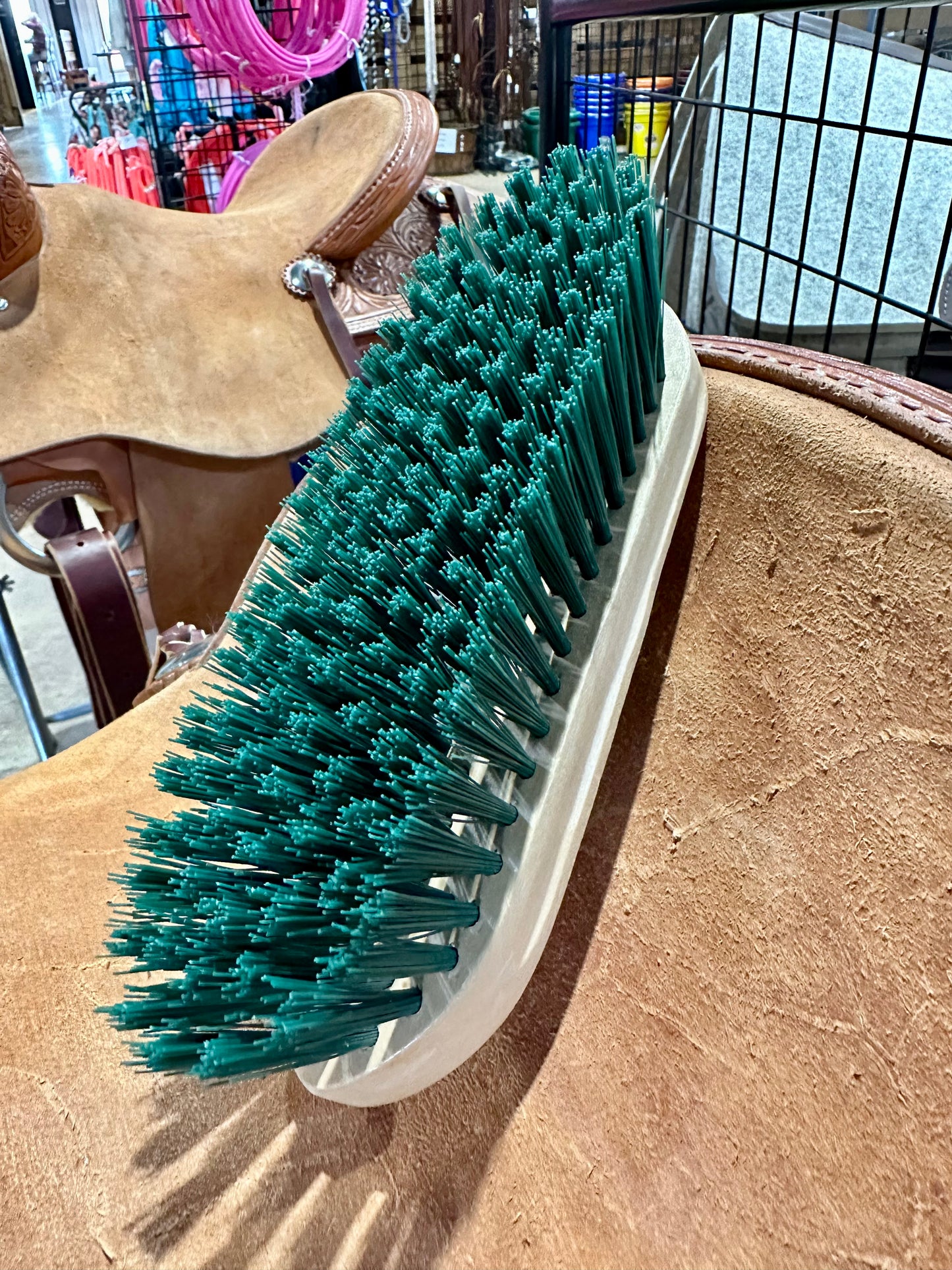 Hillside Tack Brush