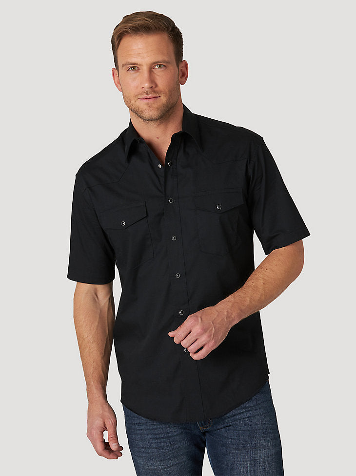 Men's Wrangler® Short Sleeve Solid Western Snap Sport Shirt