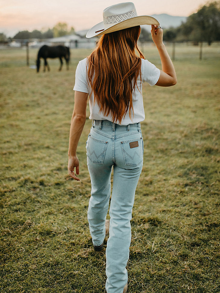 Cowboy Cut® Slim Fit Jean in Bleach