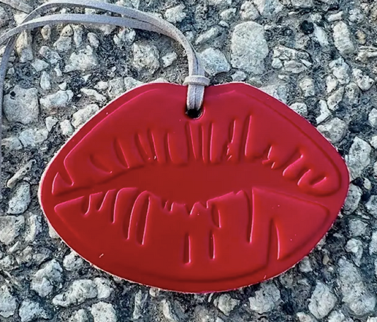 Red Lips Air Flair- Strawberry Leather