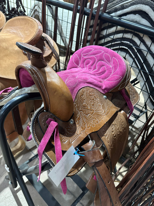 Youth Pink Saddle