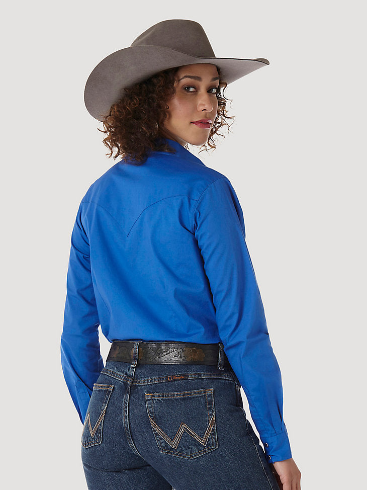 Wrangler® Long Sleeve One Point Front and Back Yokes Solid Top